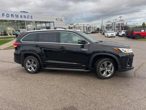 2019 Toyota Highlander Hybrid Platinum
