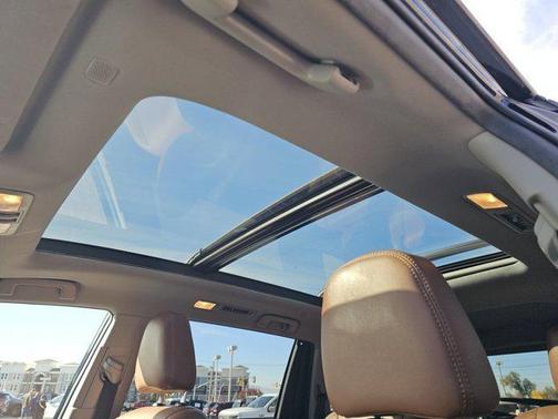 2019 Toyota Highlander Hybrid Platinum