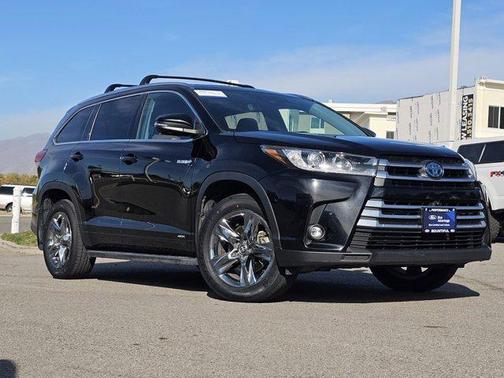 2019 Toyota Highlander Hybrid Platinum