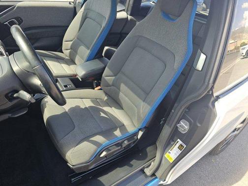 2017 BMW i3 94 Ah w/Range Extender