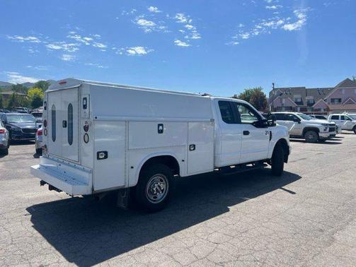 Oxford White 2022 Ford F-250 XL