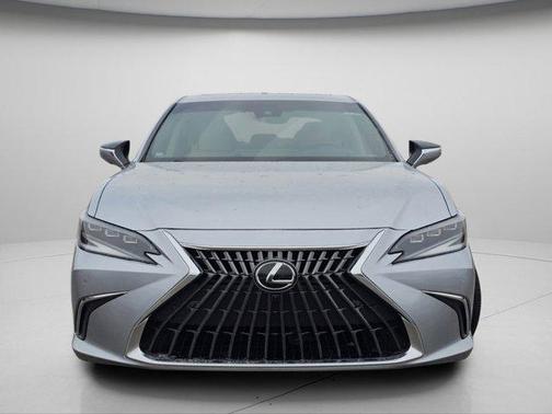 2024 Lexus ES 300h Ultra Luxury