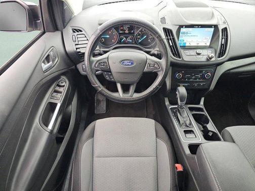 Agate Black Metallic 2019 Ford Escape SE