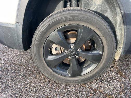 2020 Jeep Cherokee Altitude