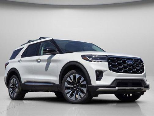 Star White Metallic Tri-Coat 2026 Ford Explorer Platinum