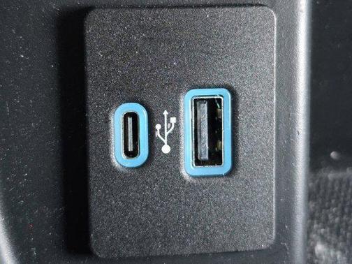 2024 Ford F-150 Lightning XLT