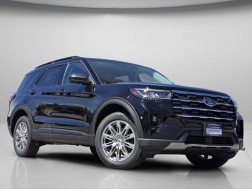 Agate Black Metallic 2026 Ford Explorer Active