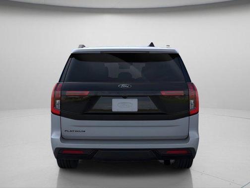 Glacier Gray Metallic Tri-Coat 2026 Ford Expedition Platinum