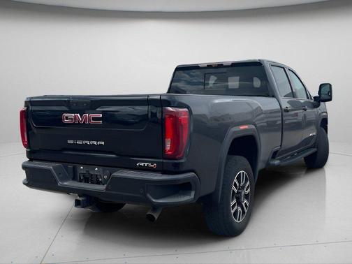 Ebony Twilight Metallic 2022 GMC Sierra 2500 AT4