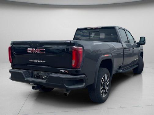 Ebony Twilight Metallic 2022 GMC Sierra 2500 AT4