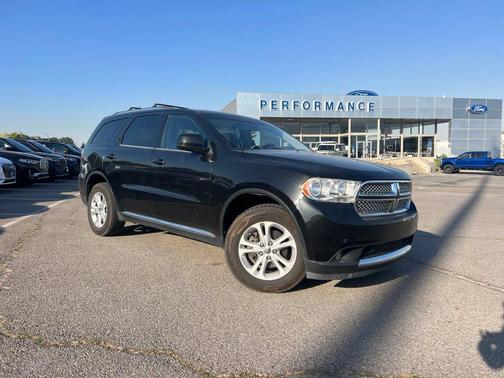 Brilliant Black Crystal Pearlcoat 2013 Dodge Durango SXT