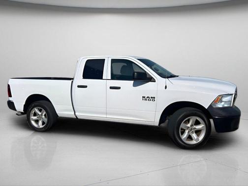 Bright White Clearcoat 2016 RAM 1500 Tradesman