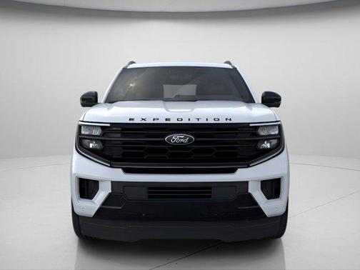 Oxford White 2026 Ford Expedition Max Platinum