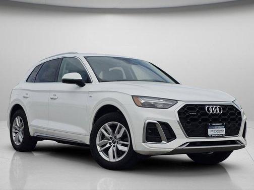 2022 Audi Q5 45 S line Premium