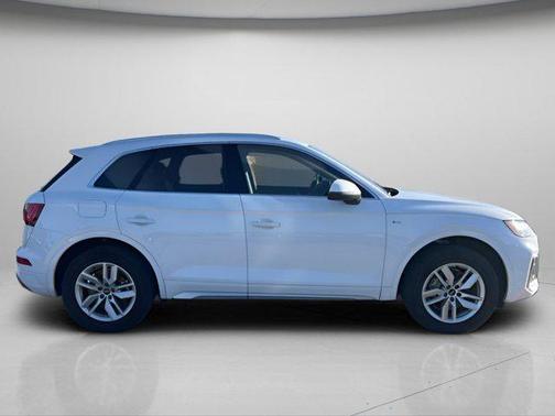 2022 Audi Q5 45 S line Premium