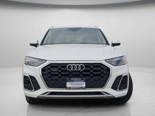 2022 Audi Q5 45 S line Premium