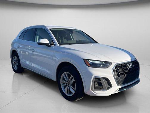2022 Audi Q5 45 S line Premium