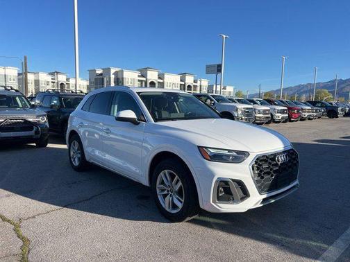 Ibis White 2022 Audi Q5 45 S line Premium