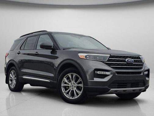 Magnetic Metallic 2020 Ford Explorer XLT