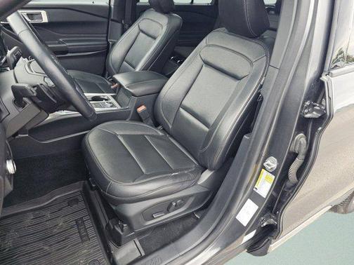 Magnetic Metallic 2020 Ford Explorer XLT