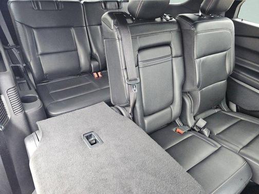 Magnetic Metallic 2020 Ford Explorer XLT