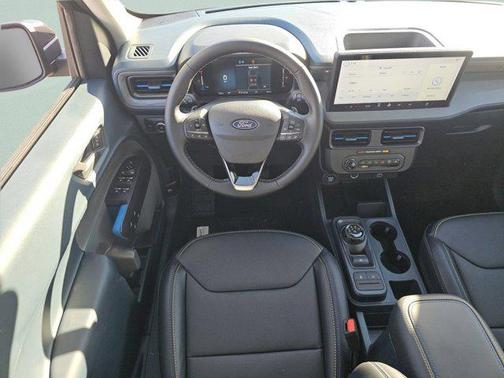 Shadow Black 2026 Ford Maverick Lobo Standard