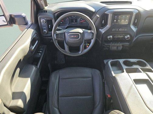 2023 GMC Sierra 2500 Pro