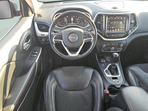 2018 Jeep Cherokee Trailhawk