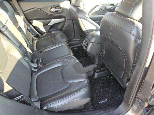 2018 Jeep Cherokee Trailhawk