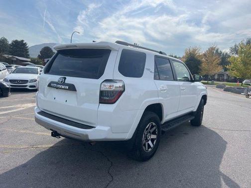 2024 Toyota 4Runner TRD Off Road