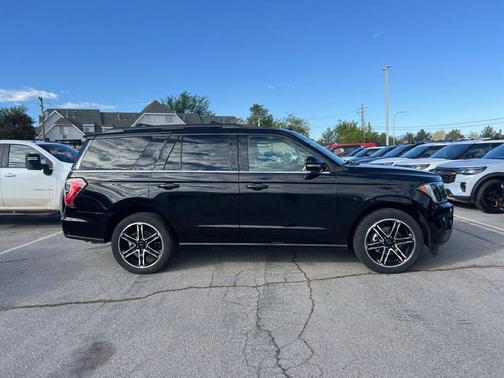 Agate Black Metallic 2019 Ford Expedition Limited