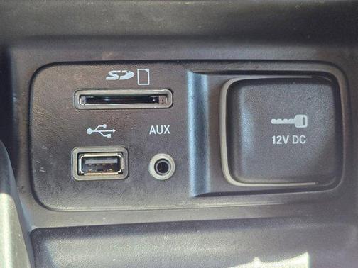 2017 Jeep Cherokee Sport