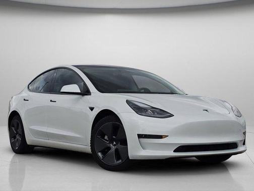 2023 Tesla Model 3 Standard Range