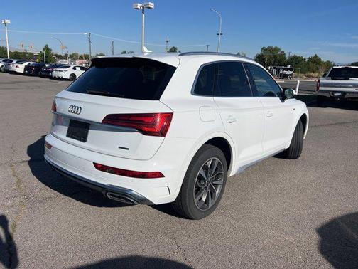 2022 Audi Q5 45 S line Premium Plus