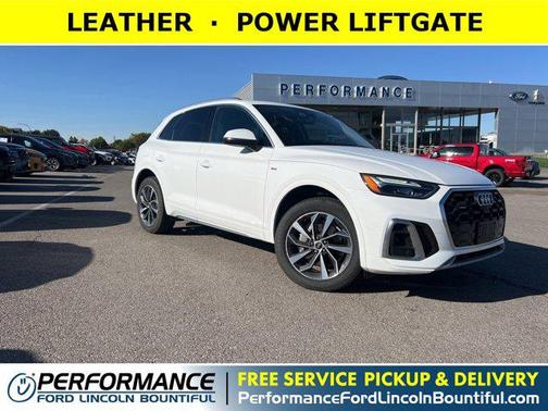 2022 Audi Q5 45 S line Premium Plus