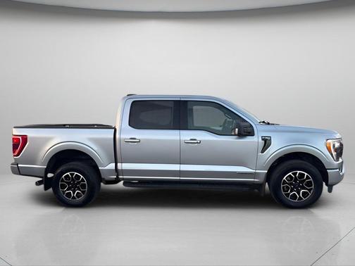 Iconic Silver Metallic 2023 Ford F-150 XLT