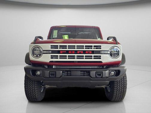 Ruby Red Met Tinted CC 2026 Ford Bronco Heritage Edition