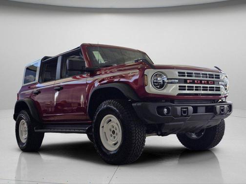 Ruby Red Met Tinted CC 2026 Ford Bronco Heritage Edition
