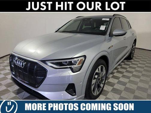 2021 Audi e-tron Premium