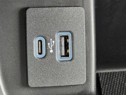 2024 Ford F-150 Lightning Pro