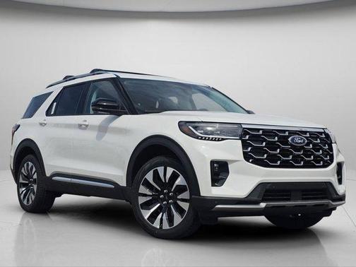 Star White Metallic Tri-Coat 2026 Ford Explorer Platinum