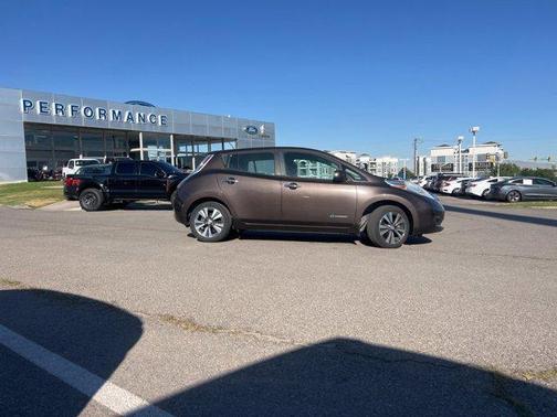 2016 Nissan Leaf SV