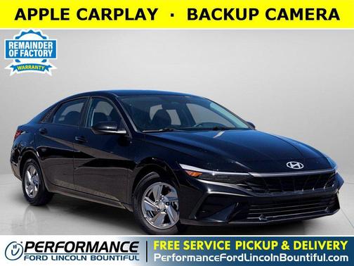 Abyss Black 2024 Hyundai ELANTRA SE
