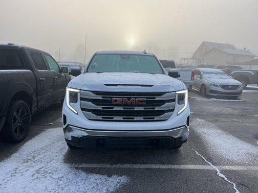 2023 GMC Sierra 1500 SLE