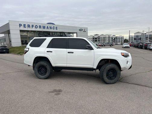 2021 Toyota 4Runner Venture