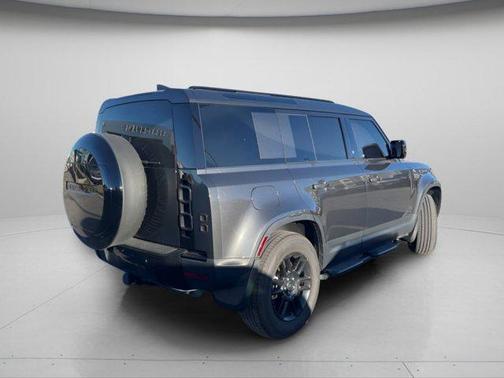 2025 Land Rover Defender S