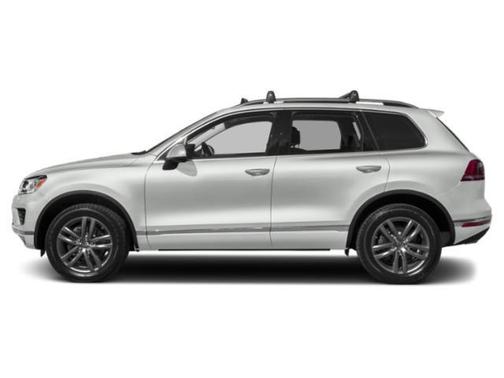Pure White 2015 Volkswagen Touareg V6 Executive