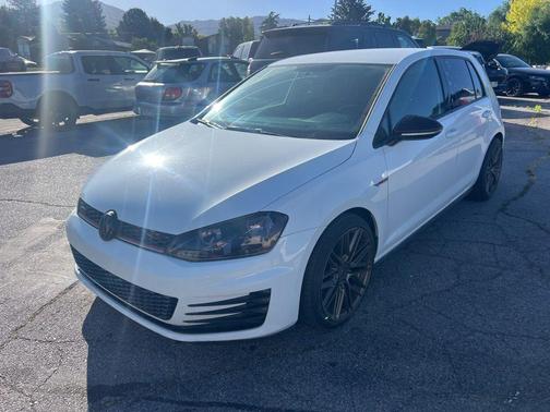 Pure White 2016 Volkswagen Golf GTI 2.0T S 4-Door