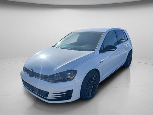 Pure White 2016 Volkswagen Golf GTI 2.0T S 4-Door