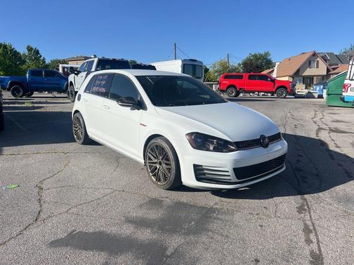 Pure White 2016 Volkswagen Golf GTI 2.0T S 4-Door